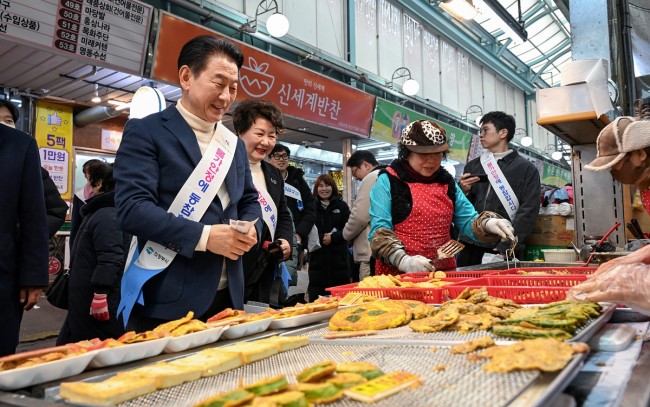 의정부시, 설 명절 앞두고 전통시장 방문…민생 현안 점검
