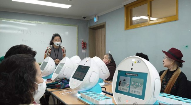 성남시, 로봇·스마트기기로 어르신·아동 돌봄…6만명 참여