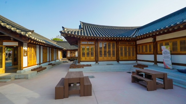 김해한옥체험관 봄맞이 새단장